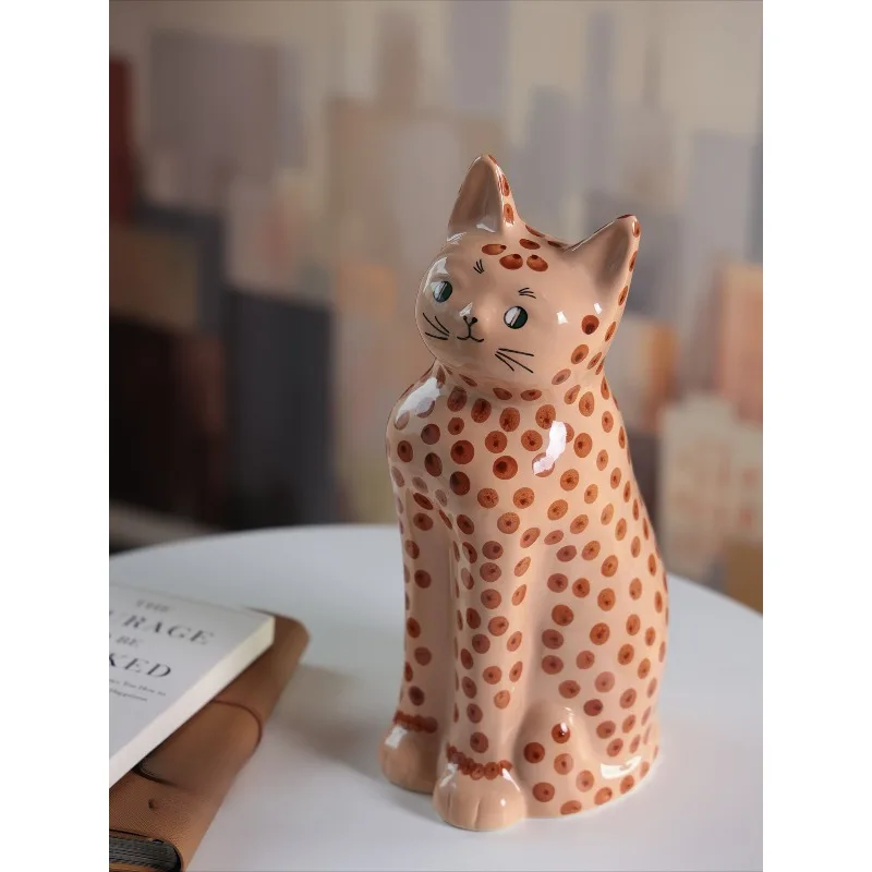Creative Lucky Cat Home Wangzhai Ceramic Ornament, Living Room Entrance Desktop Niche Art Sense Cute Decoration