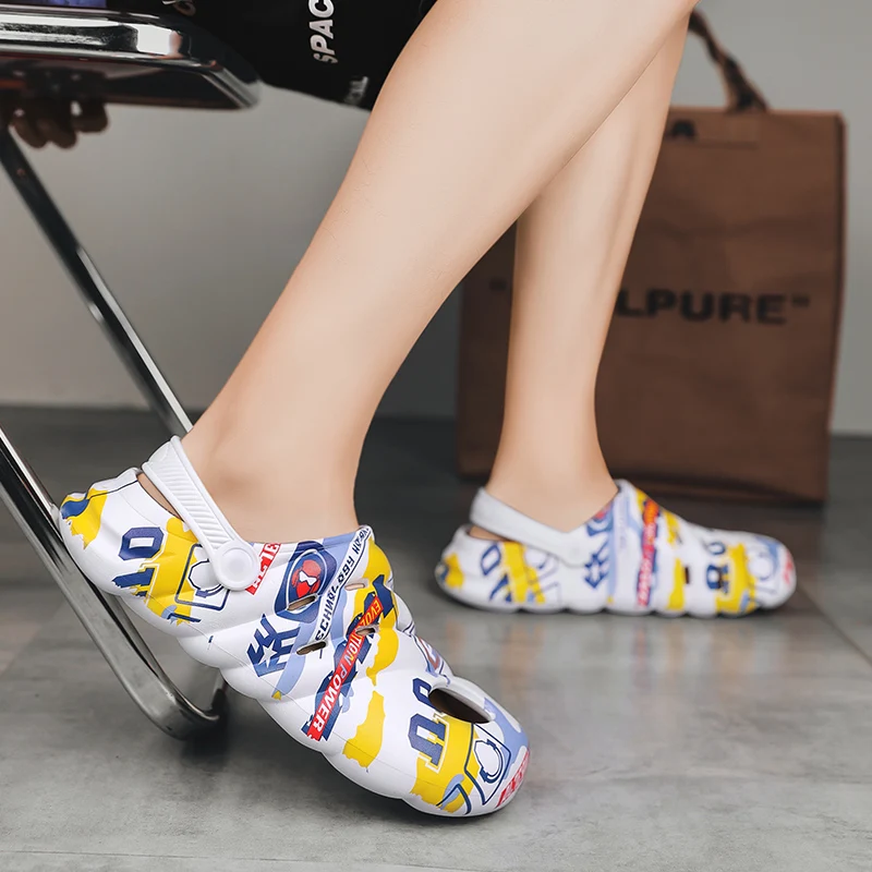 

Модные мужские сабо с граффити, водонепроницаемые, нескользящие, на толстой подошве, износостойкая, на мягкой подошве, удобная обувь с отверстиями для воды