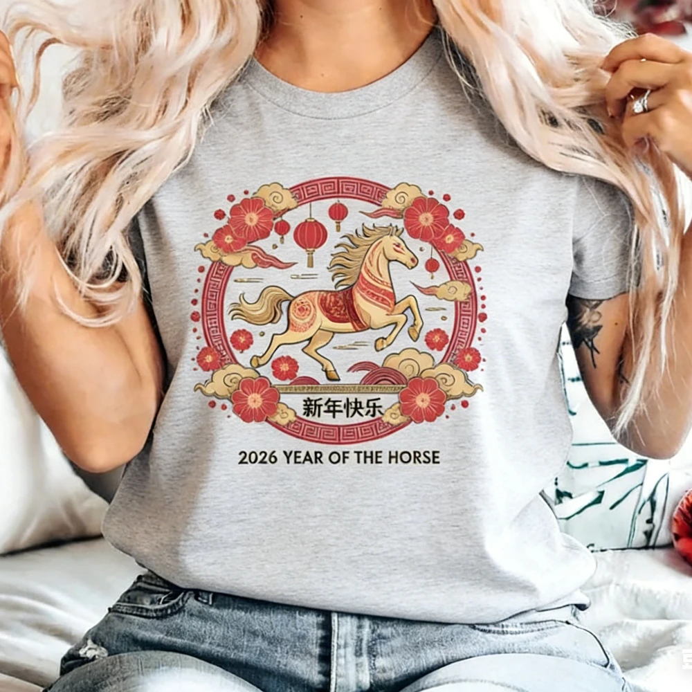 Cinese 2026 Cavallo Capodanno Camicia Zodiaco Cinese T-Shirt Cina Floreale Capodanno 2026 Tee Cavallo Anno Regalo Uomo Donna Casual Magliette e camicette