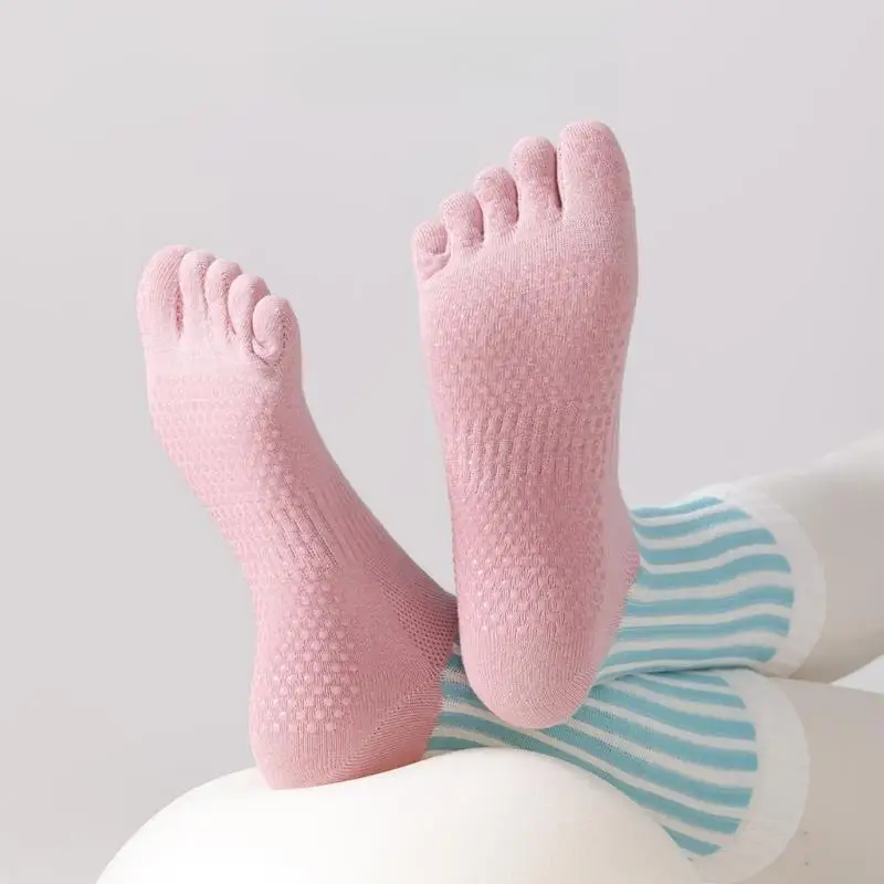   Cotton Workout Sock with Nonslip Grip and Ventilated Design Yogas Sock Toe Separator Hosiery for Active Lifestyles