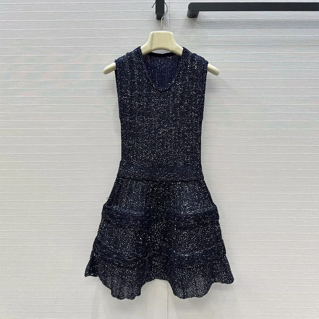 

2025 New Fashion Luxury Sequins Embroidery Party Dress Women Franch Elegant O-neck Sleeveless Knit Sweet Ball Gown Mini Dresses