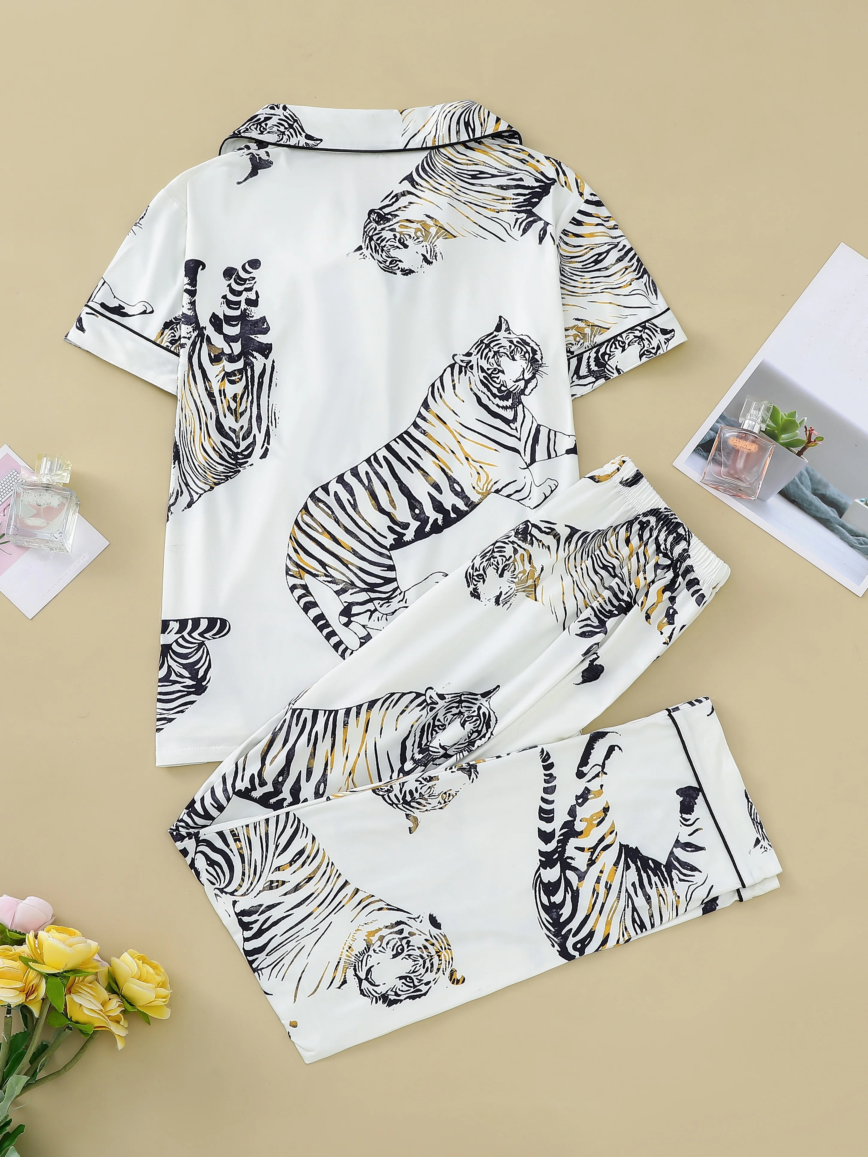 Animal tiger print pajama set for women casual short-sleeved lapel top and loose trousers comfortable all-season loungewear