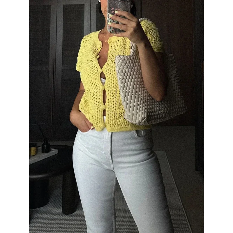 

Женский укороченный вязаный кардиган с круглым вырезом и короткими рукавами, однобортный эластичный подол, шикарный топ для весенне-летней моды