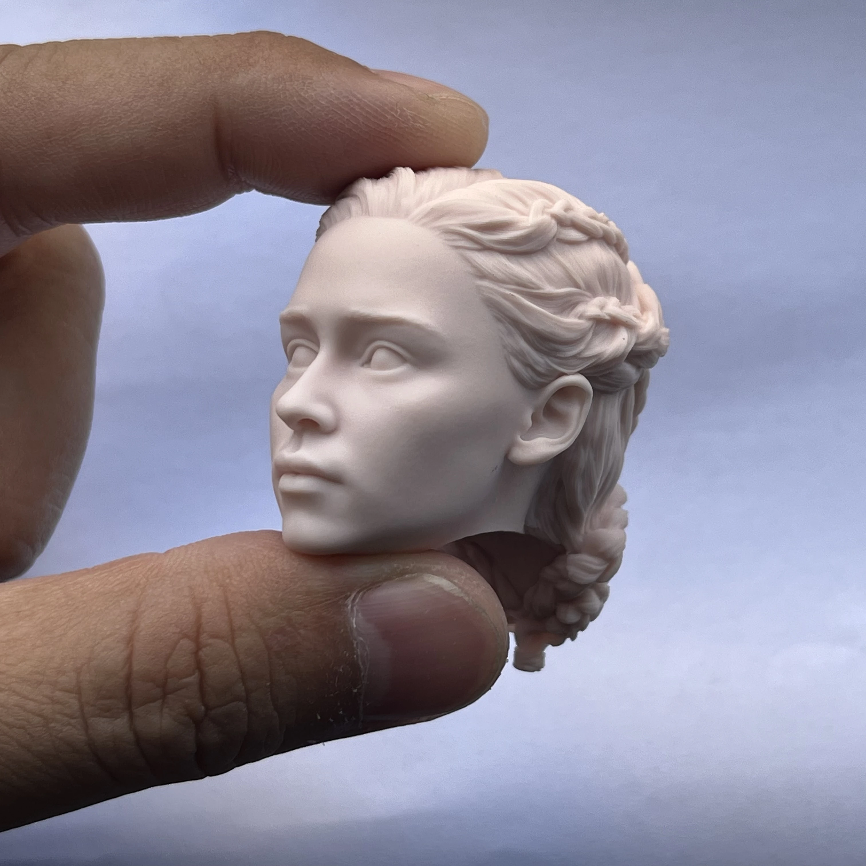 1/6 Scale Emilia Clarke Head Sculpt Model For 12 inch Action Figure Dolls Unpainted Head Sculpt No.972