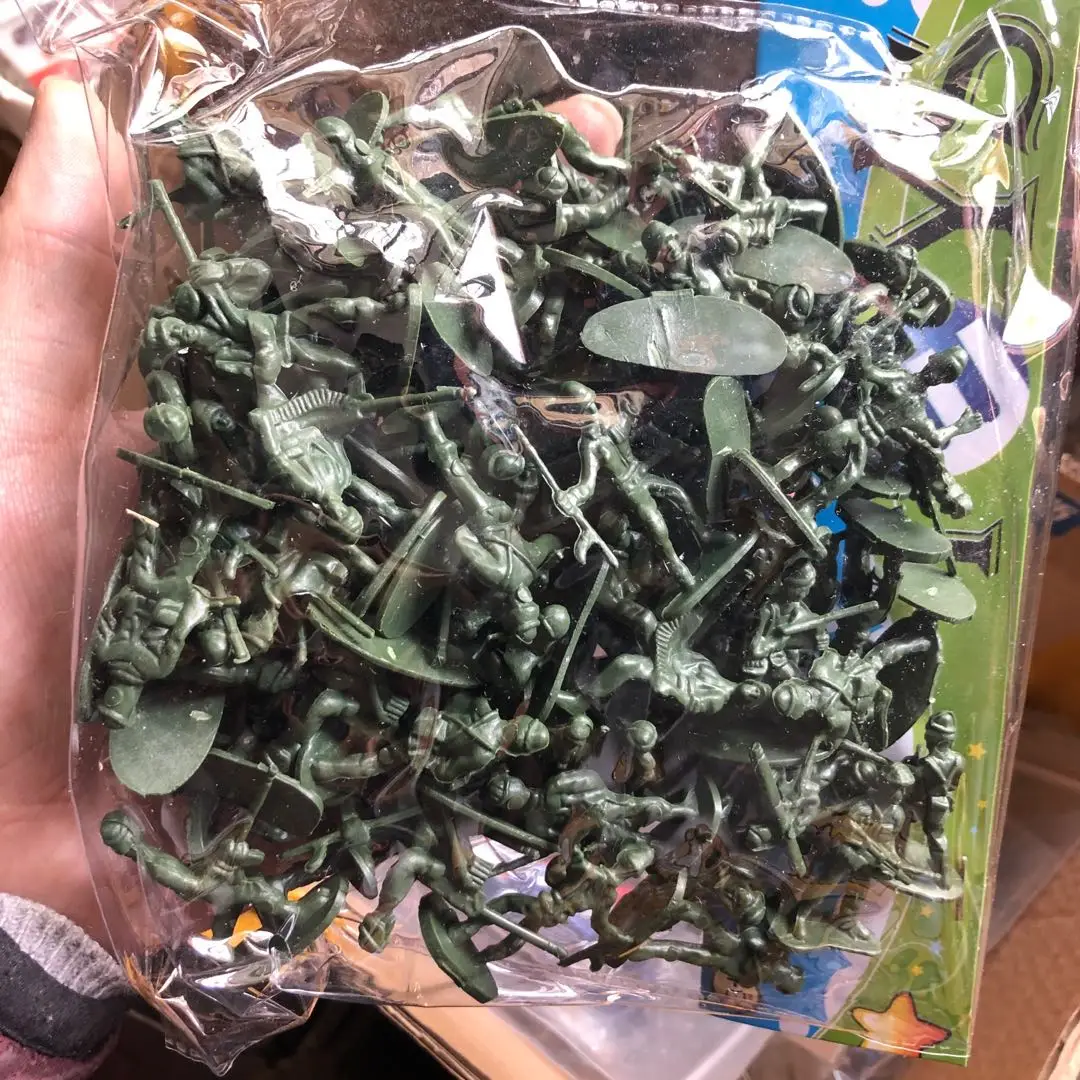 100pcs/lot Hot Bag Soldier Toys 12 stype Static Small Soldier Person Military Model Children Toys Wholesale Mixed Batch