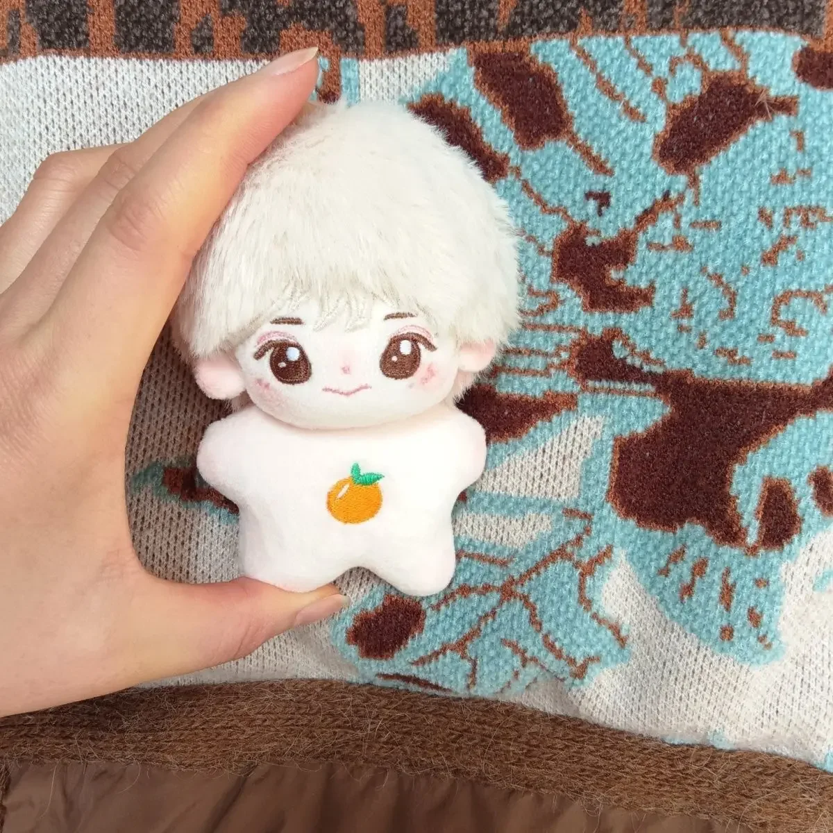 Gefüllte 10 cm hübsche Junge Seungkwan Boo COS Baumwollpuppe für Freunde, Kinder, Erwachsene, Geburtstagsgeschenk oder Rucksack-Anhänger-Fan-Kollektion