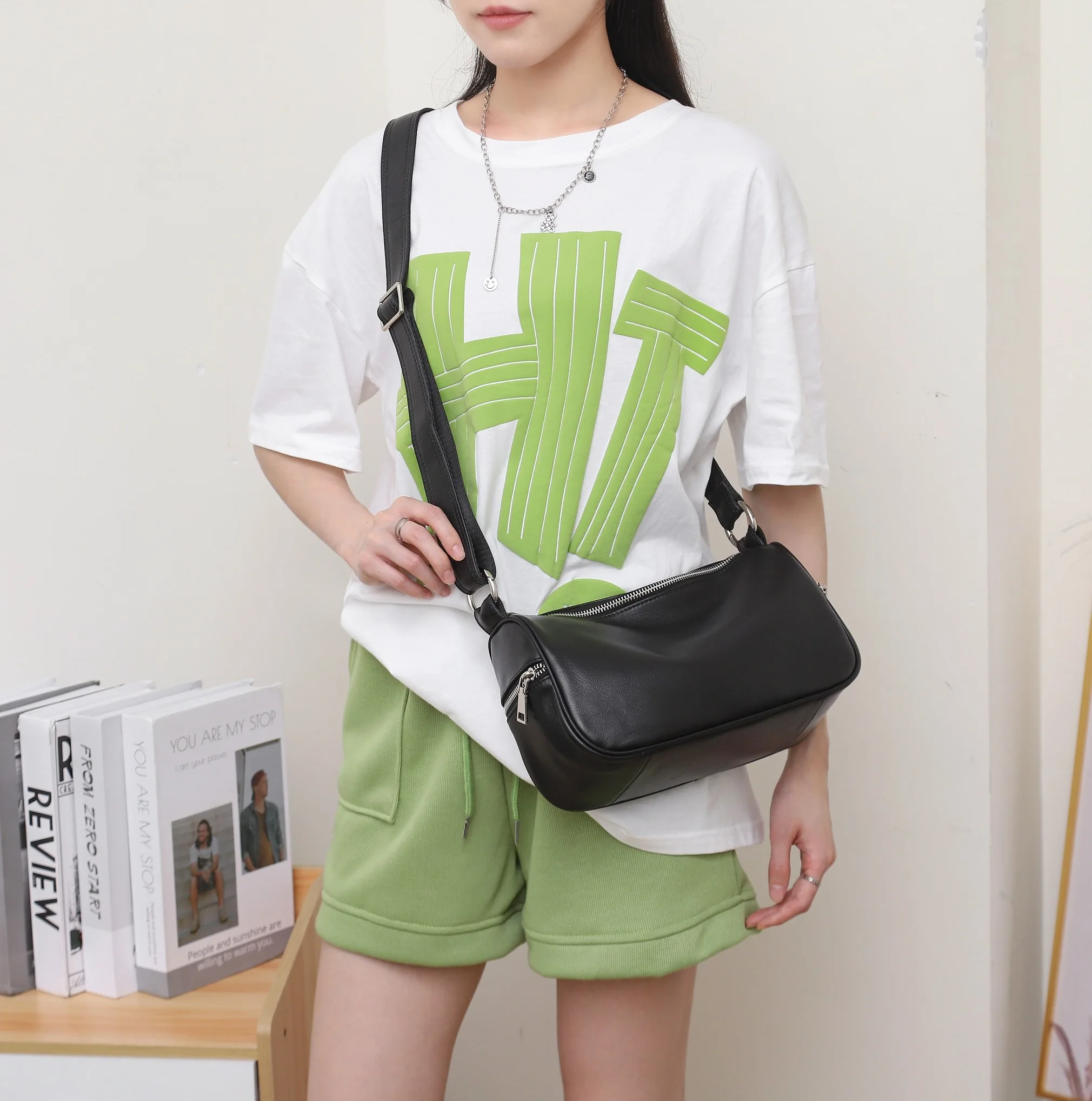 Autentyczna skóra bydlęca, damska torebka na ramię/przez ramię, mała, luksusowa markowa torebka, miękka skóra bydlęca, codzienna torebka dla kobiet, nowa.