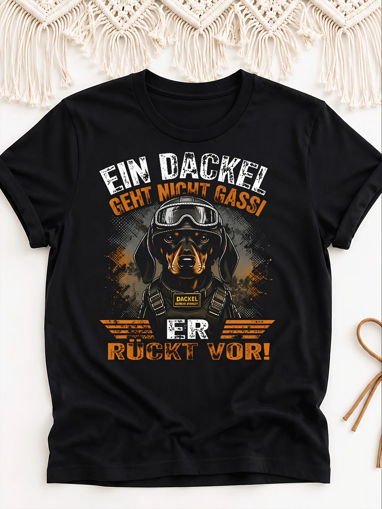 Funny Dachshund with German Text Ein Dackel Geht Nicht Gassi Er Ruckt Vor Ein Dachshund1 Overseas  Unisex All T-Shirt