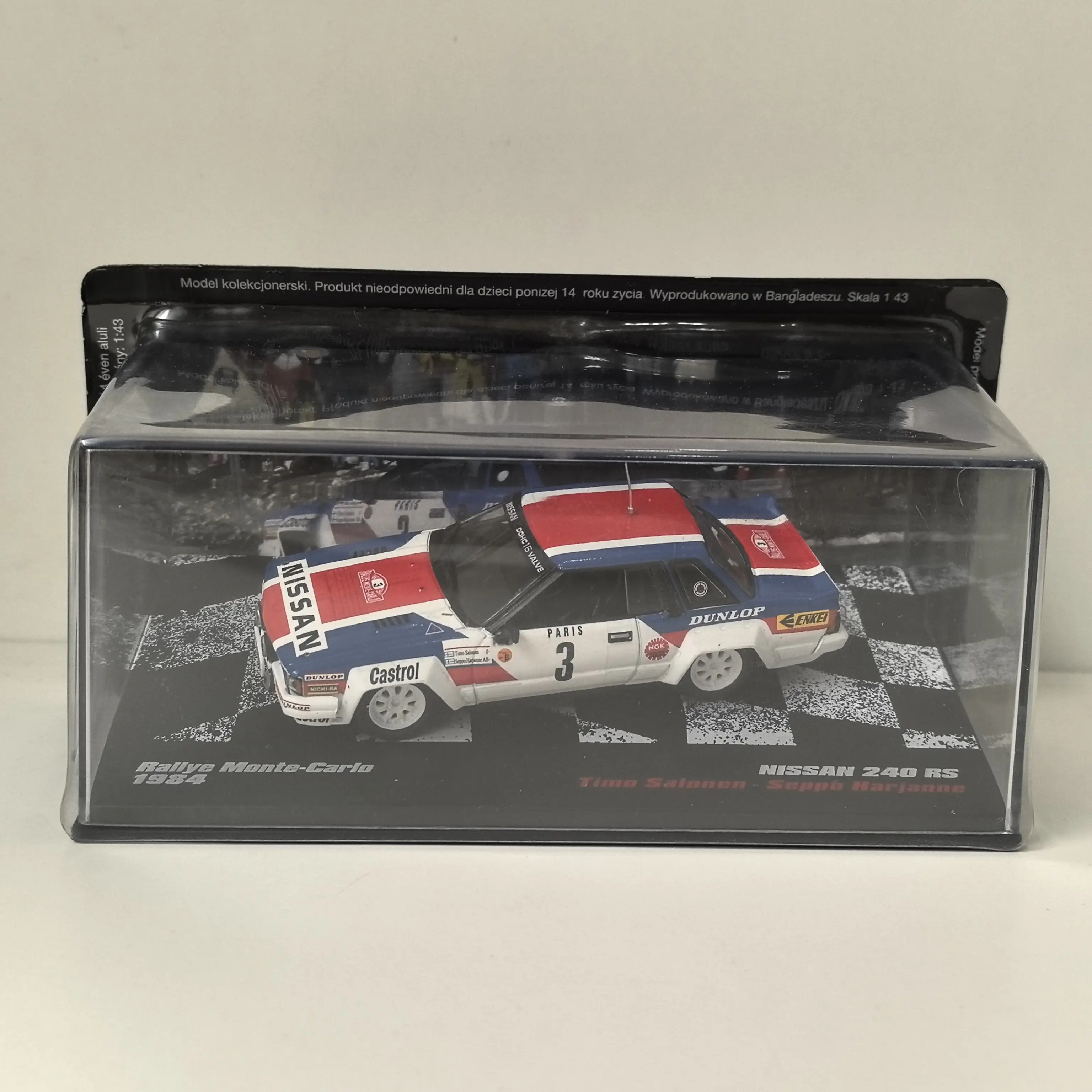 

Paint Surface Defects Diecast IXO 1/43 Scale 240 RS #3 1984 33 Alloy Car Model