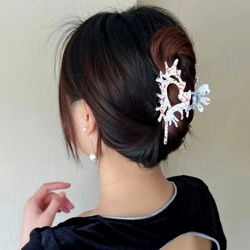 Creativity Unique Colorful Metal Conch Hair Claws For Women Girls Alien Hollow Headwear Shell Crab Hairpin Y2k Hair Accessories