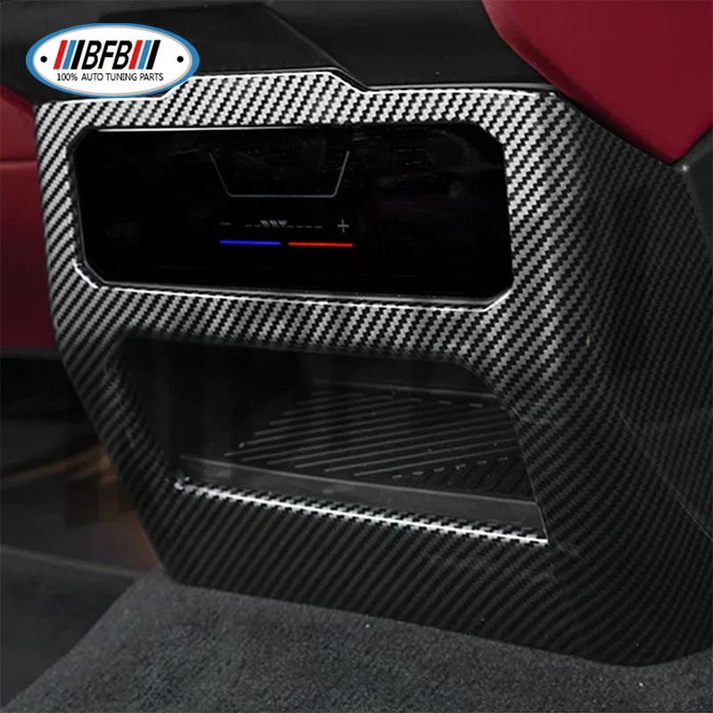 

Накладка на задний воздуховод из настоящего сухого карбона для BMW 5 серии G60 2024+