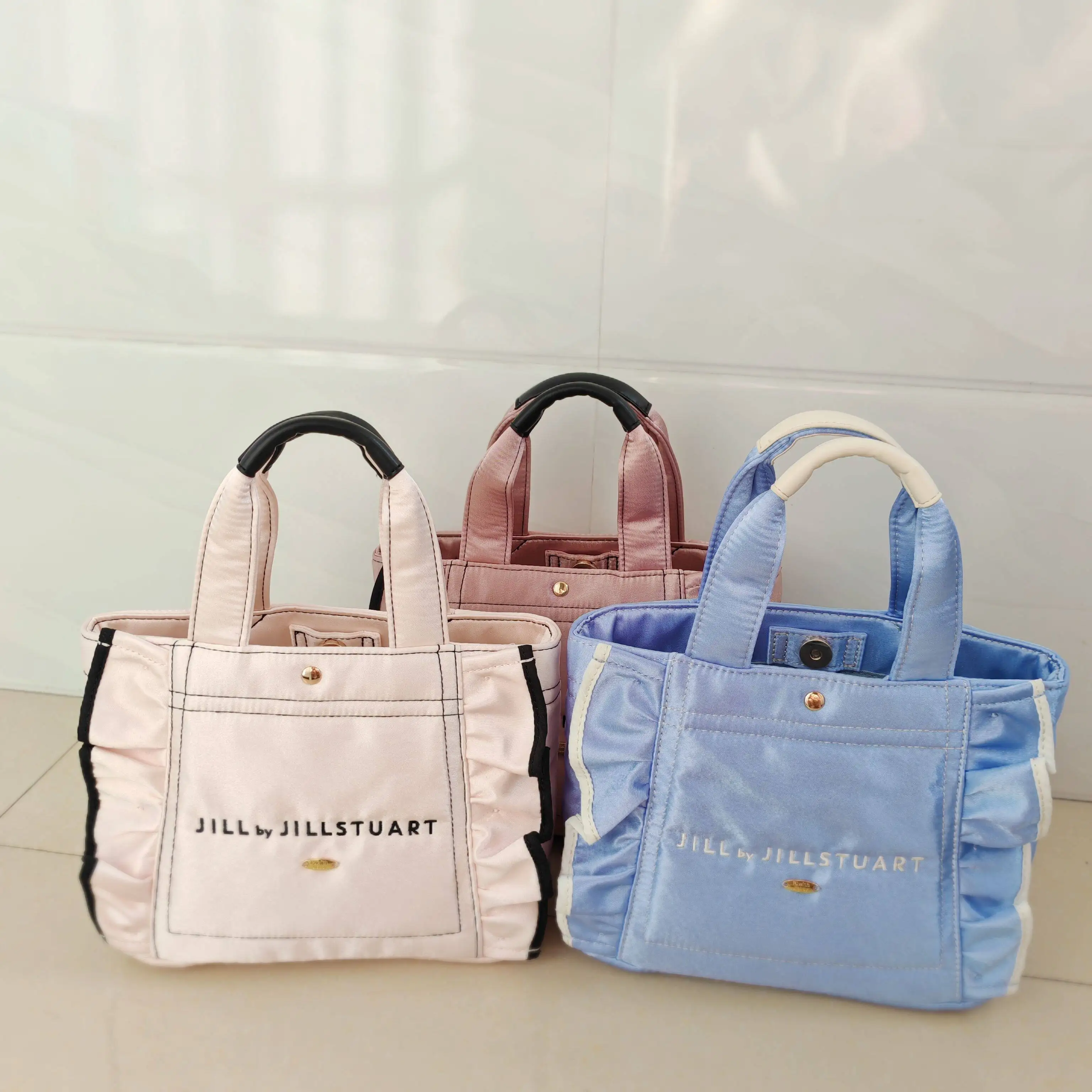 borsa-a-mano-dolce-e-kawaii-in-stile-lolita-borsa-a-tracolla-da-donna-giapponese-alla-moda-e-carina-con-bordo-arricciato-in-raso-primavera-estate
