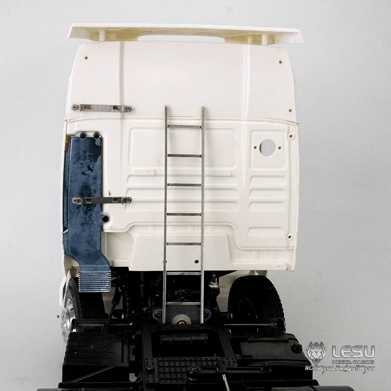 LESU 1/14 Escalera portátil para camión G-6209 adjunta al vehículo Escalera de herramientas Piezas universales extraíbles para camiones de tracción Tamiya