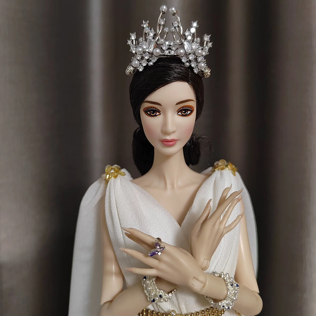 

30cm Supermodel Jewellery Accessories Unique Design Headdress Sparkling Diamonds Pearl Luxury Crown 1/6 Princess Doll Dress Up