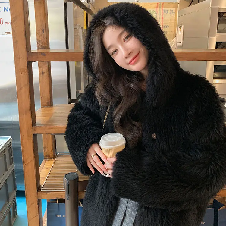 

2024 Winter New Toka Hat Lamb Wool Sheep Trimmed Korean Edition Fur One Piece Women's Coat