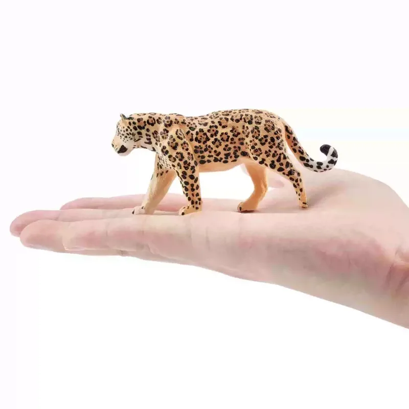 Plastic Figurine, Spotted Feline Static Statue, Realistic Mini Sculpture, Diorama Scene Building Piece & Indoor Desktop Display