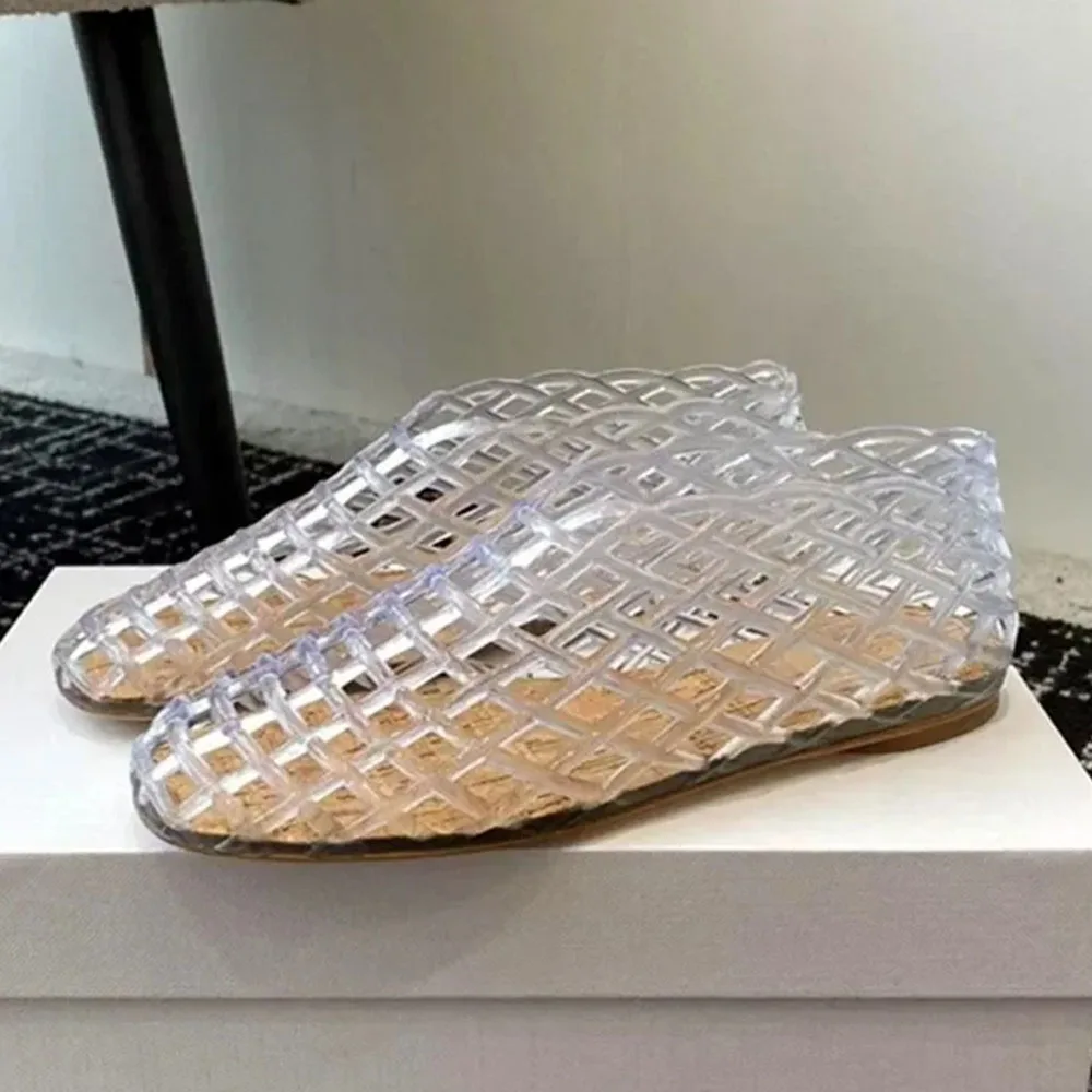 

Design Mesh Jelly Shoes Hollow Round Toe Beach Shoes Comfy Fashion Transparent Sandals Women Summer New Weave Flat Jellies Shoes