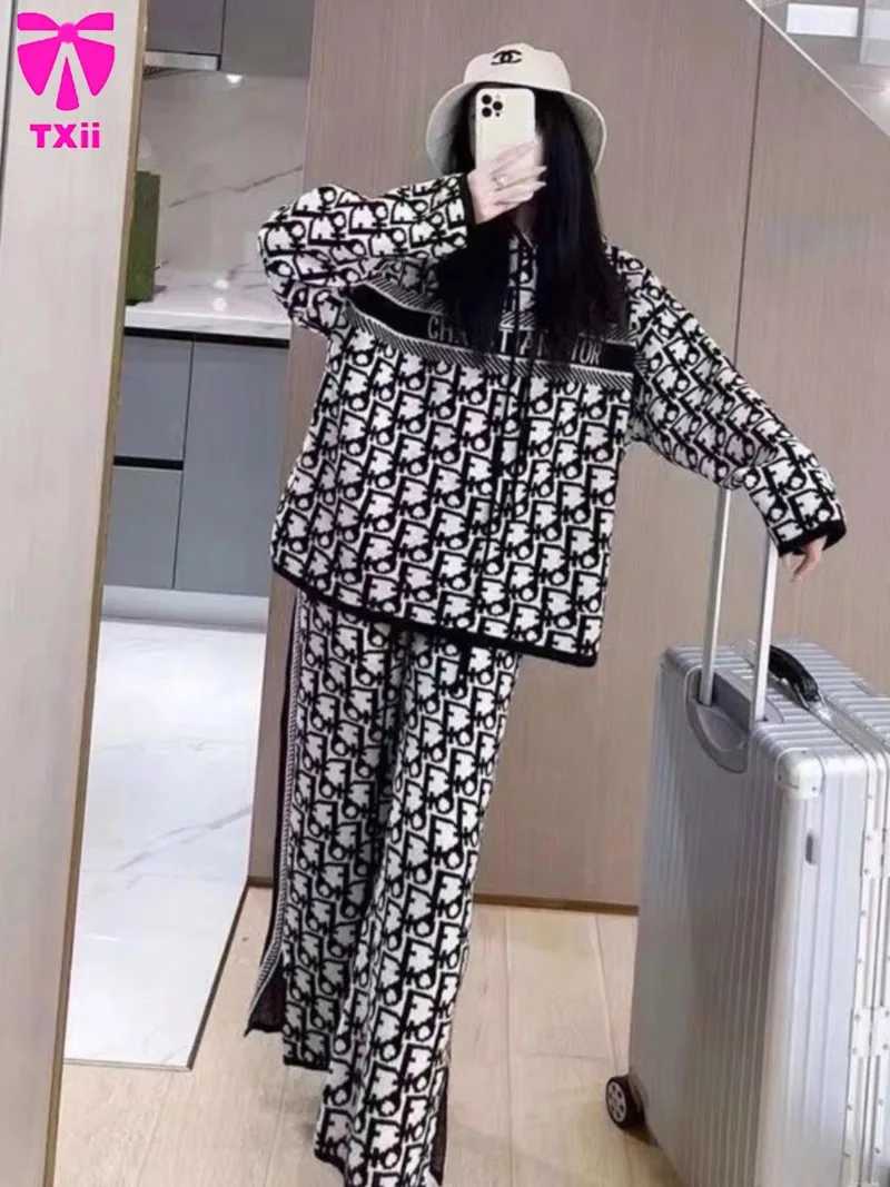 Spring and Autumn New Fashionable Casual Set for Women, Loose and Slim Printed Hoodie, Wide Leg Pants, Sports Two Piece Set