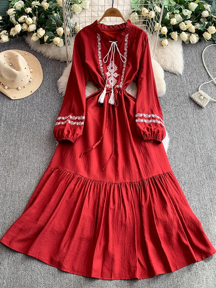 Women Autumn Dress  French Lace Up Embroidered Stand Collar Dress Drawstring Waist Cinching Big Swing Female Long Vestidos DS220