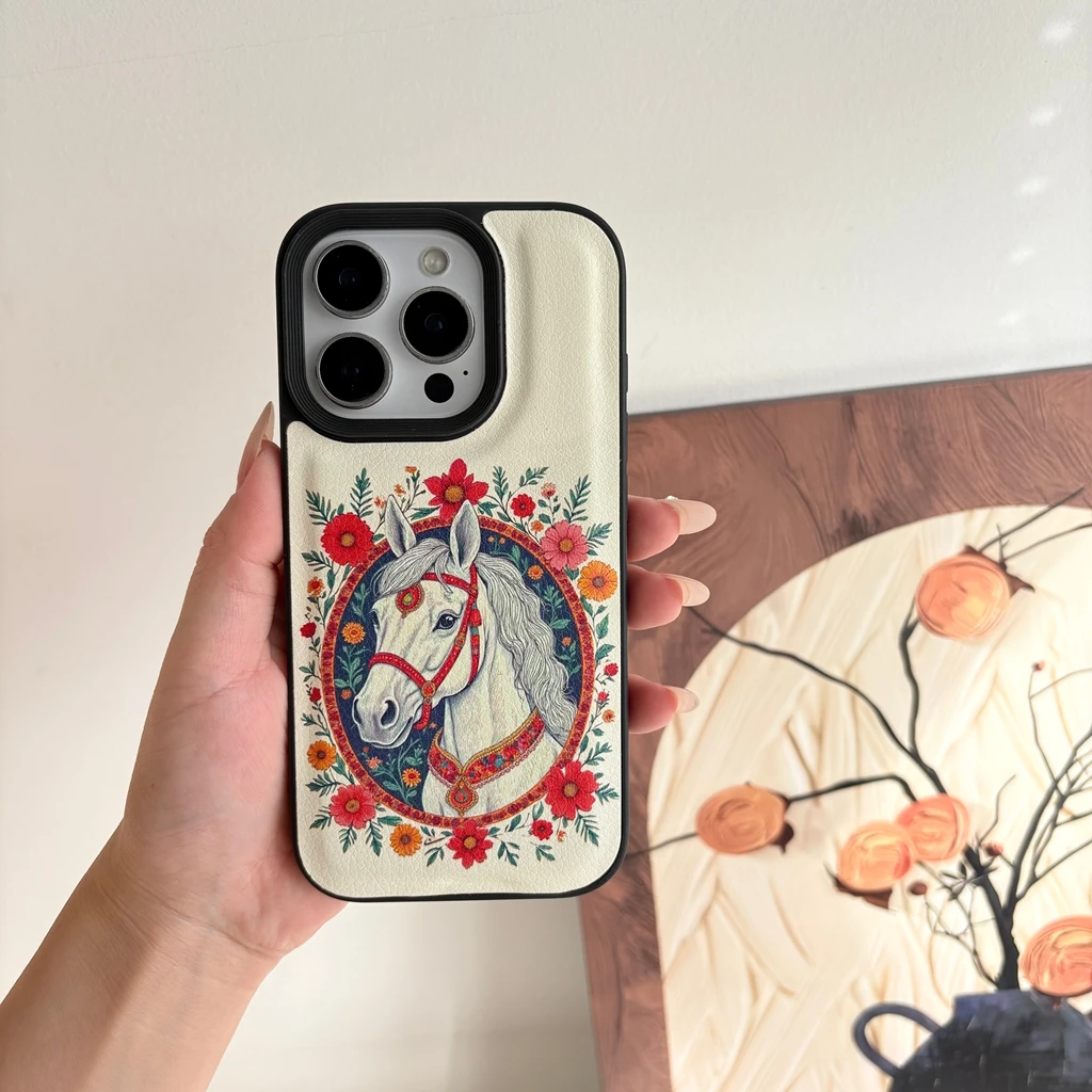 2026 سنة النمط الصيني الأحمر الأبيض الحصان إطار صور زهرة إكليل نمط غطاء الهاتف القضية آيفون 17 16 15 14 13 برو ماكس #4