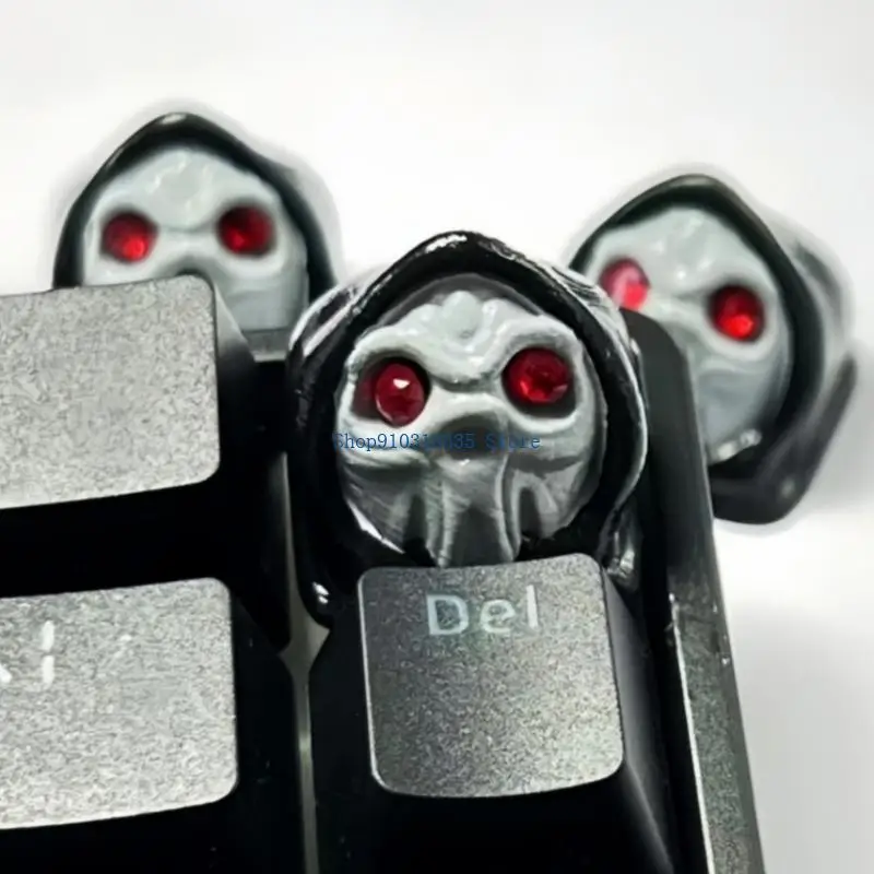 3D Resin Skull Ghostly Keycaps For Mechanical Keyboards Halloweens Themed Design With Dark Black And Redness Color Material