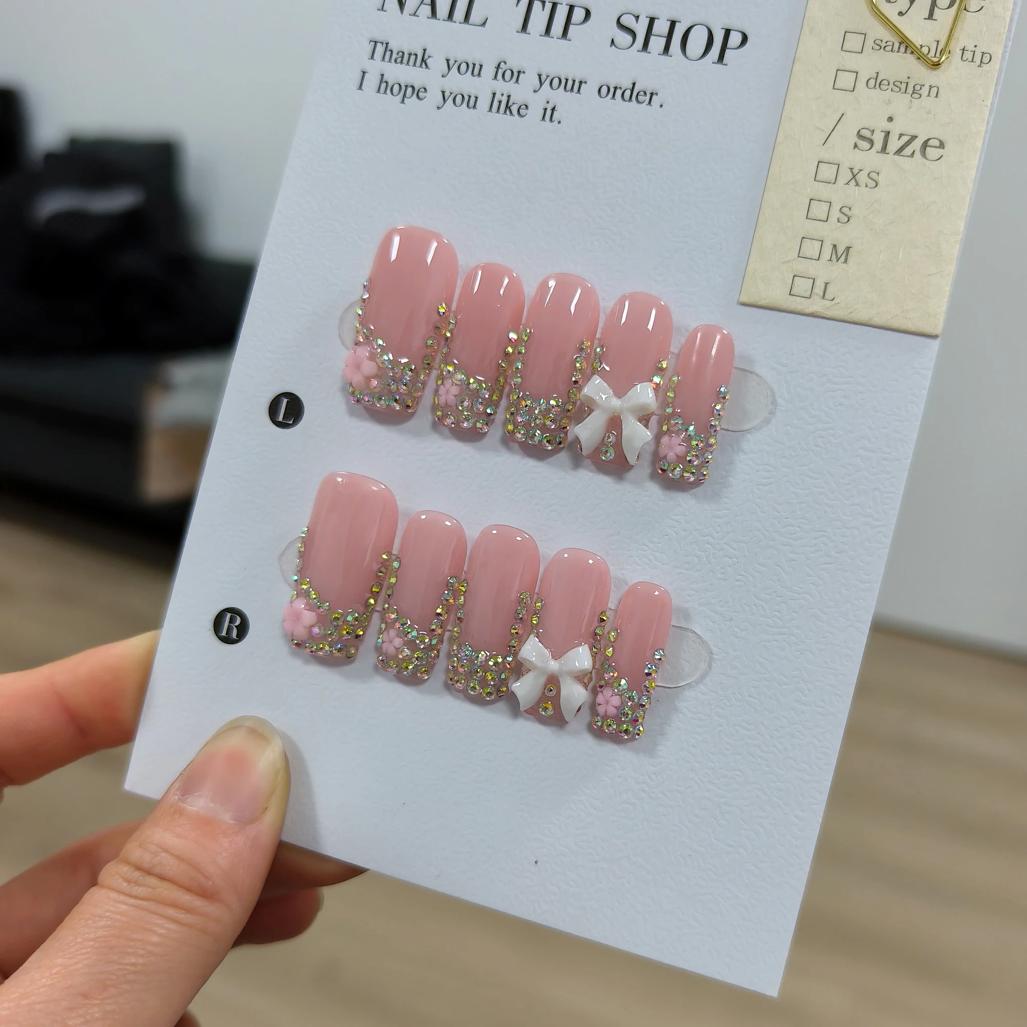 

10pcs Cute 3D Bowknot Press on Nails Pearl Bling Rhinestone Gel Fake Nail Pink French False Nails Middle Square Nails Press Ons