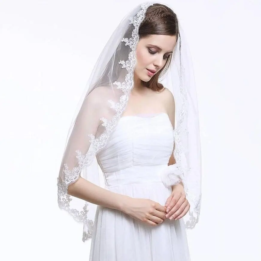 Wit Ivoor Een Laag Vingertop Lengte Bridal Veil Kant 1 Tier Bruiloft Accessoires Veils Met Metalen Kam