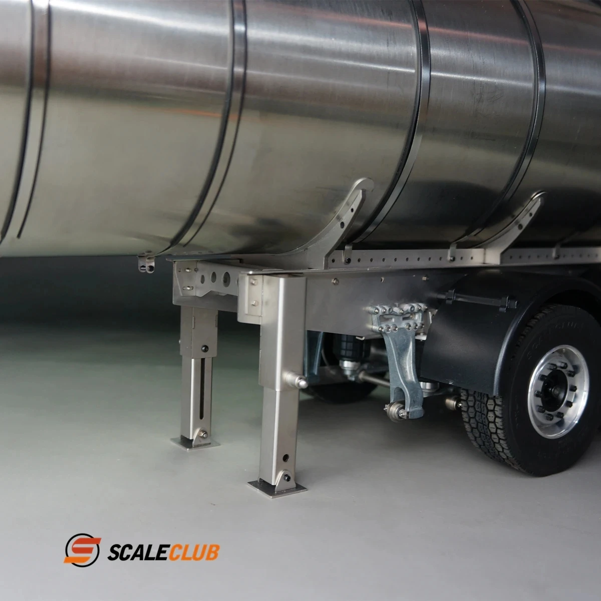 SCALECLUB Stainless Steel Tank For 1/14 For volvo FH16 750 Liquid Transportation Trailer Car DIY Parts