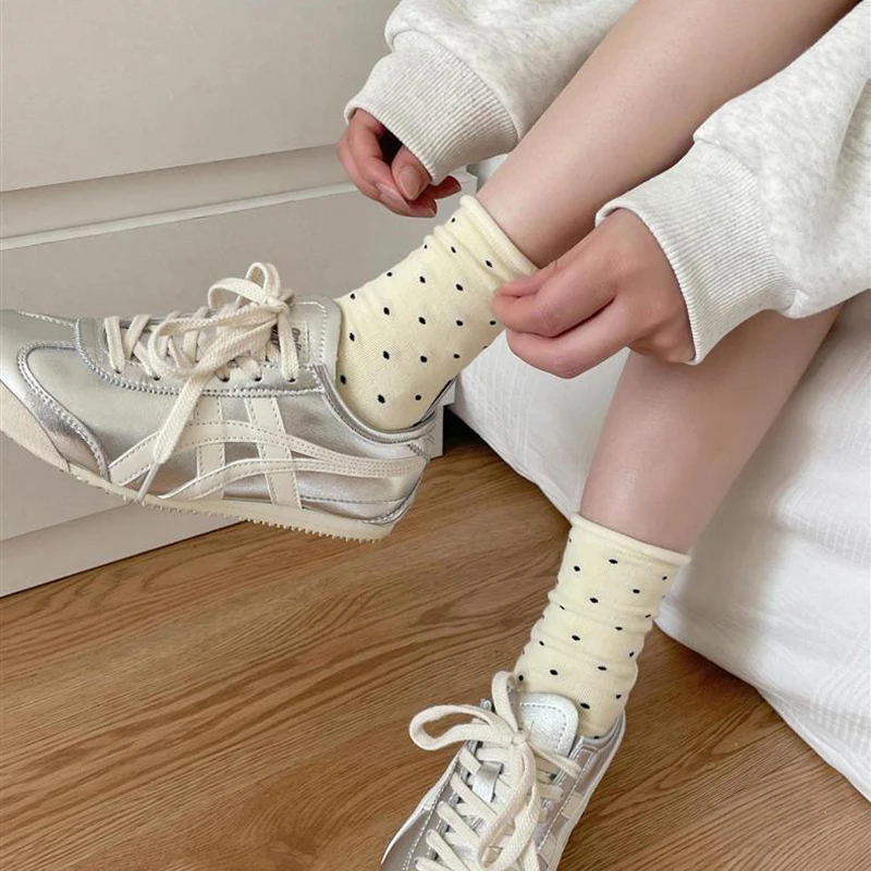 5/10 Pairs Women Rolled Edge Polka Dot Mid Tube Socks Spring Summer Sweat Absorbing Breathable Sweet Simple Style Casual Socks image 5
