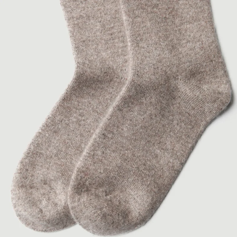 2026 Autumn Winter Thick Warm Cashmere Knitted Socks Solid Color Mid Length Unisex Wool Socks For Men And Women Daily Wear