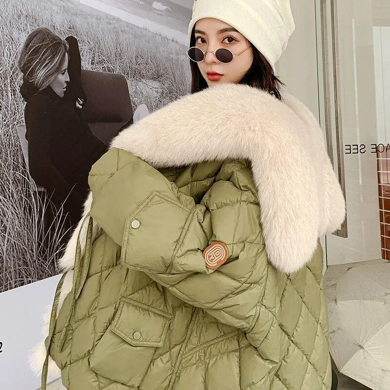 Veste d'hiver chaude moyenne et longue pour femme, surdimensionnée, Imitation fourrure de renard, col en duvet, vêtements en coton, tarte superposée, nouvelle collection