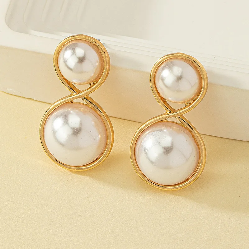 Stud Earrings For Women Imitation Pearl Retro Geometric Ear Accessories Holiday Party Gift Fashion Jewelry DE108