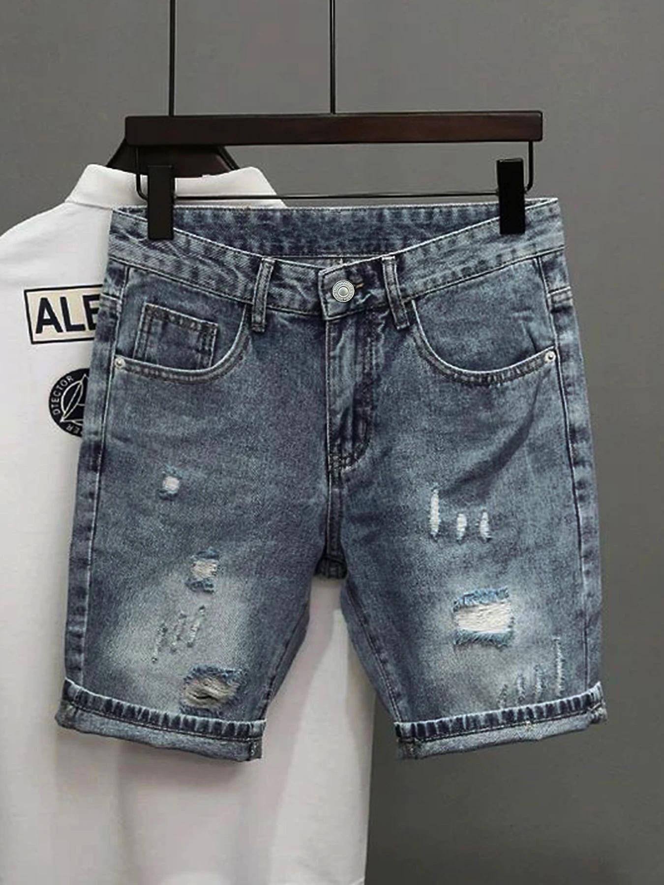 Shorts de Mezclilla Azul Claro para Hombre, Estilo Veraniego, Desgastados, Rotos, Estilo Y2K, Bermudas, Jeans hasta la Rodilla, Ropa Casual Urbana Coreana