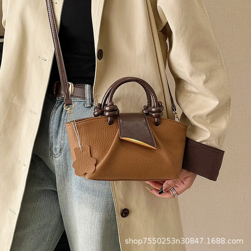 حقيبة دلو أنيقة لعام 2025، محفظة كتف كلاسيكية بسيطة، حقيبة كروس نسائية متعددة الاستخدامات، حقيبة حبال من النهار إلى الليل، بلوزة كاجوال #3