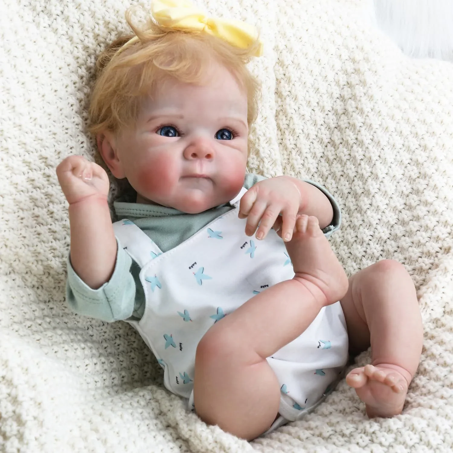 18 Zoll Bettie weicher Stoffkörper, wiedergeborene Babypuppe, lebensechtes kuscheliges Baby, mehrere Schichten, Malerei, 3D-Haut mit Handwurzelhaar