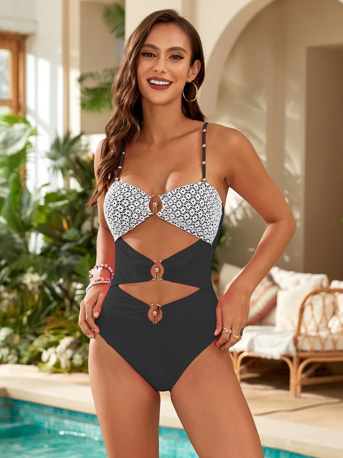 Maillot de bain patchwork en dentelle avec boucle en métal pour femme, maillot de bain une pièce, nouveau, 2025