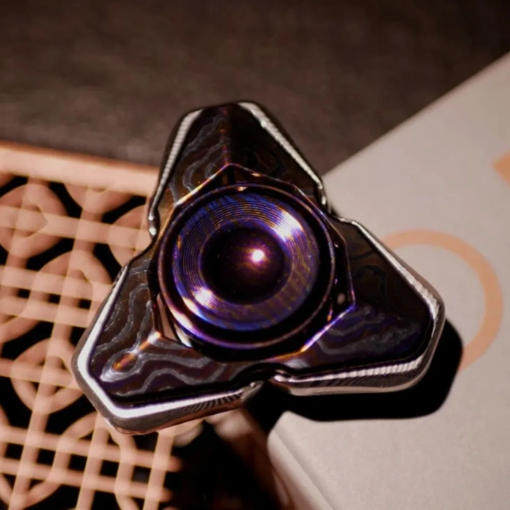 S-ONE SUAN Q-S EDC Fidget Spinner Giroscopio per unghie aperte Fidget Spinner a tre pale Giocattolo Fidget in metallo Accessori da scrivania
