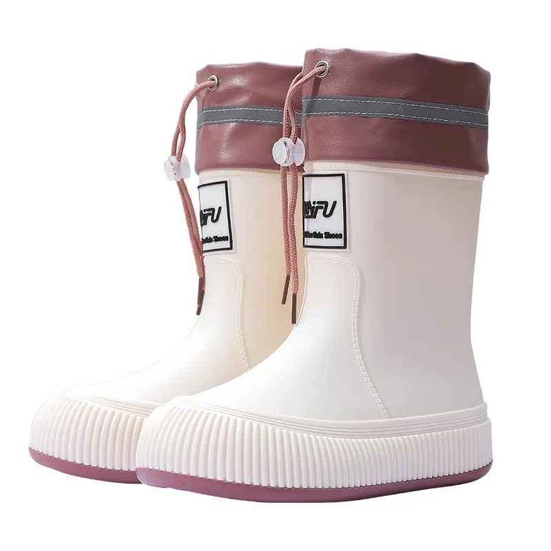 Trend orta tüp Rainboots rahat moda kadın su geçirmez kaymaz işık yumuşak aşınmaya dayanıklı kalın taban katı yağmur ayakkabıları