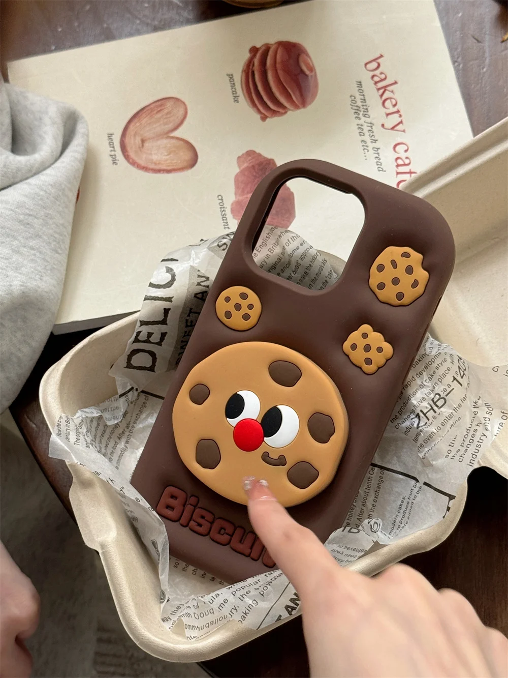 Cute Funny Chocolate Cookies Telescopic Bracket Case For iPhone 16 15 14 13 11 12 Pro Max 3D Silicone Stand Holder Back Cover