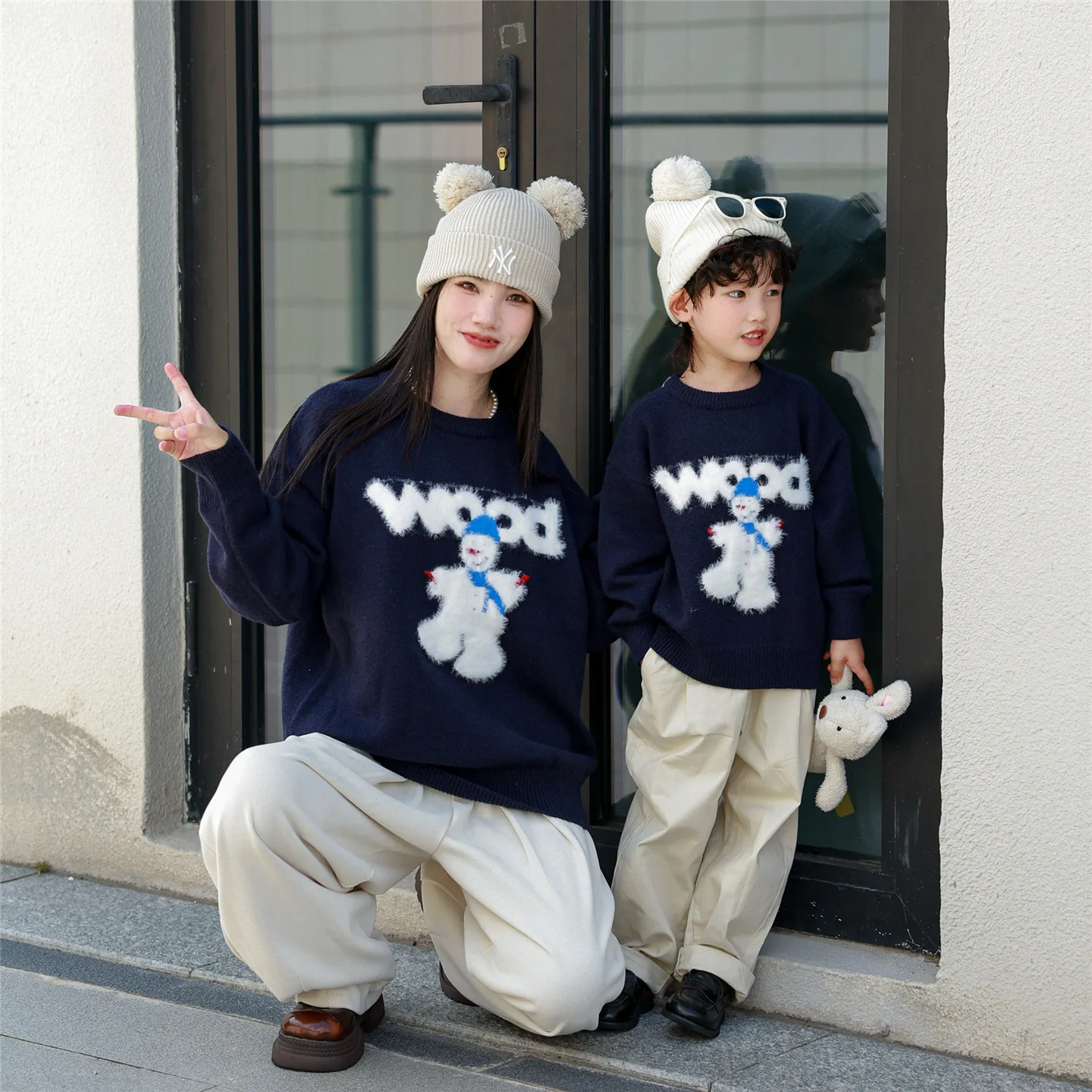 Family Matching Sweater for Parents & Kids Cartoon Print Knitwear New Year Outfit Mother-Daughter Father-Son Winter Korean Style