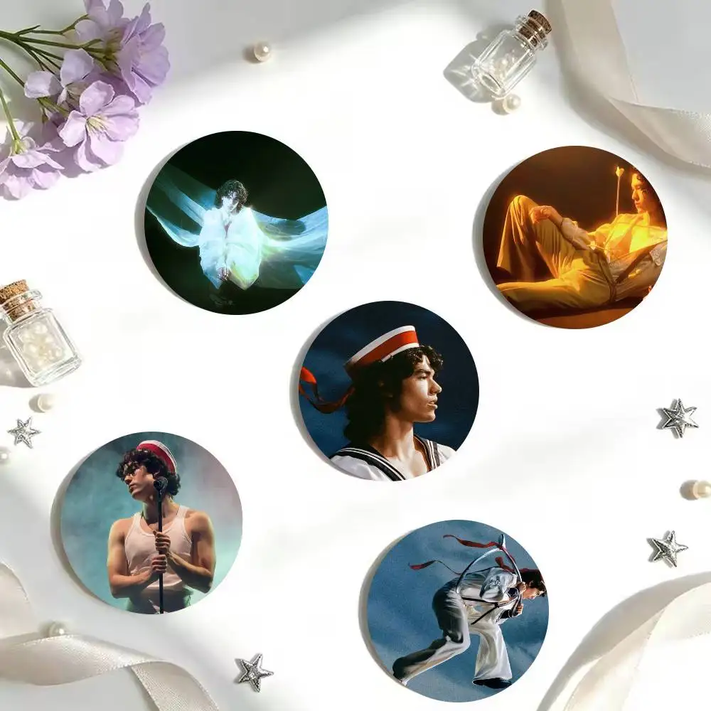 P-Pop Singer Conan G-Gray Wishbone 25 32 44 58 75mm Round Badges Brooches Lapel Pins Fashion Accessory Holiday Present Gift