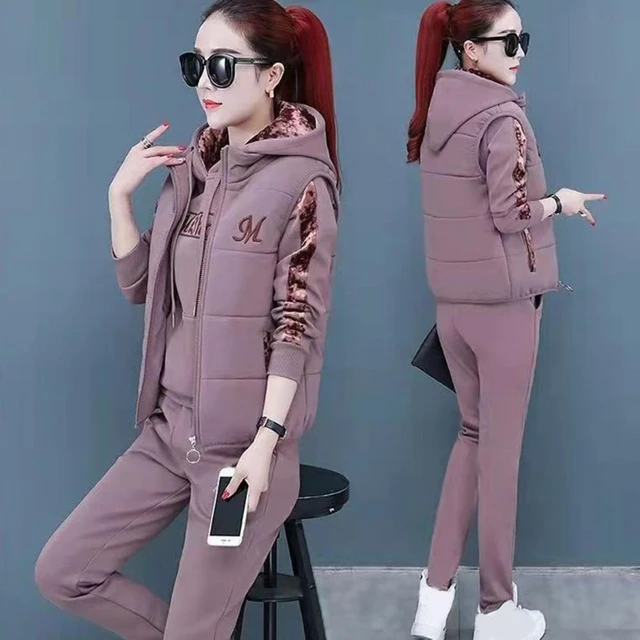 Nike sweatsuit women hot sale