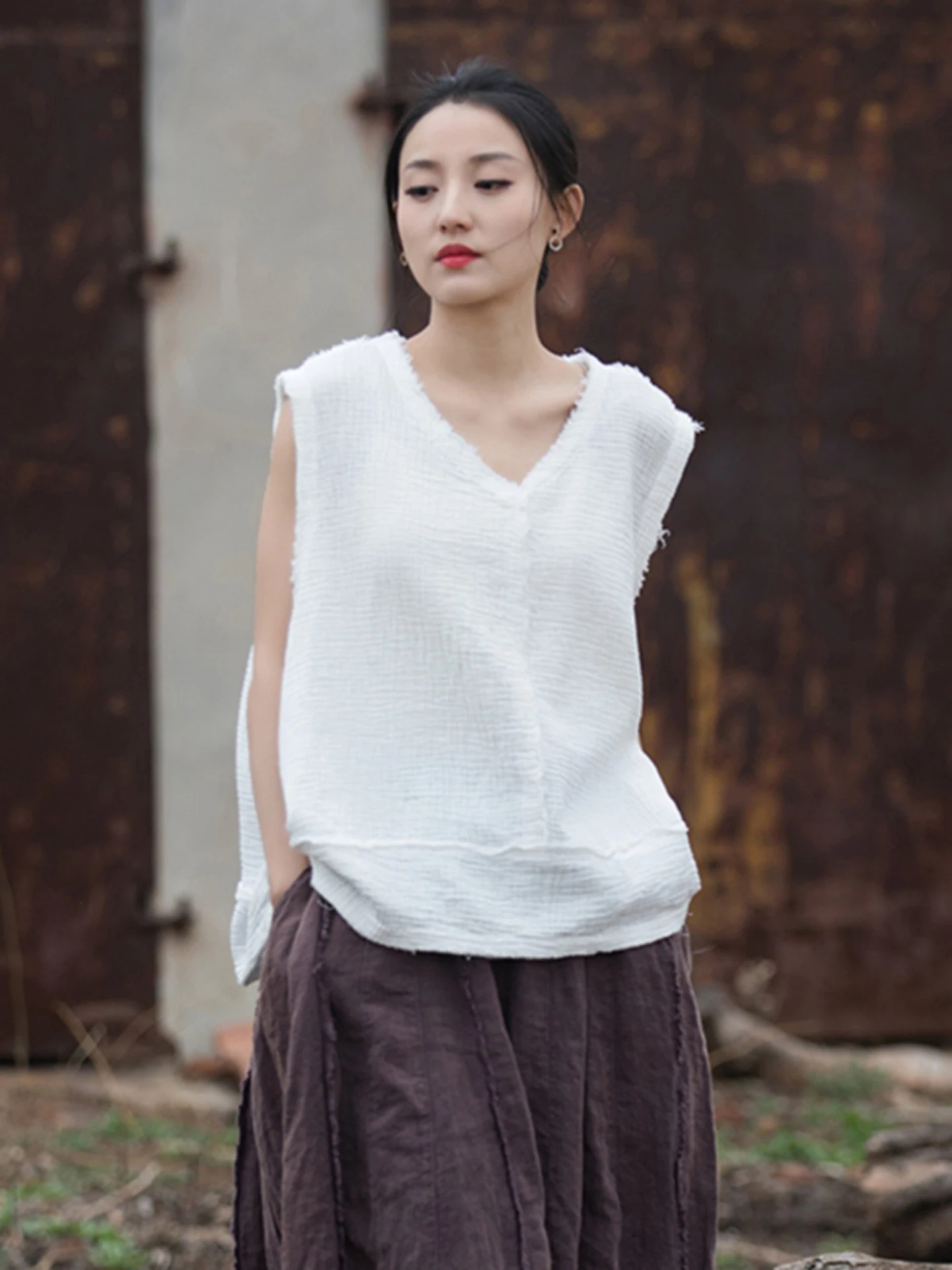 Artistic Washed Cotton Vest Women's Summer Sleeveless Double Layer Travel Casual V-Neck Breathable Comfortable Straight Hem