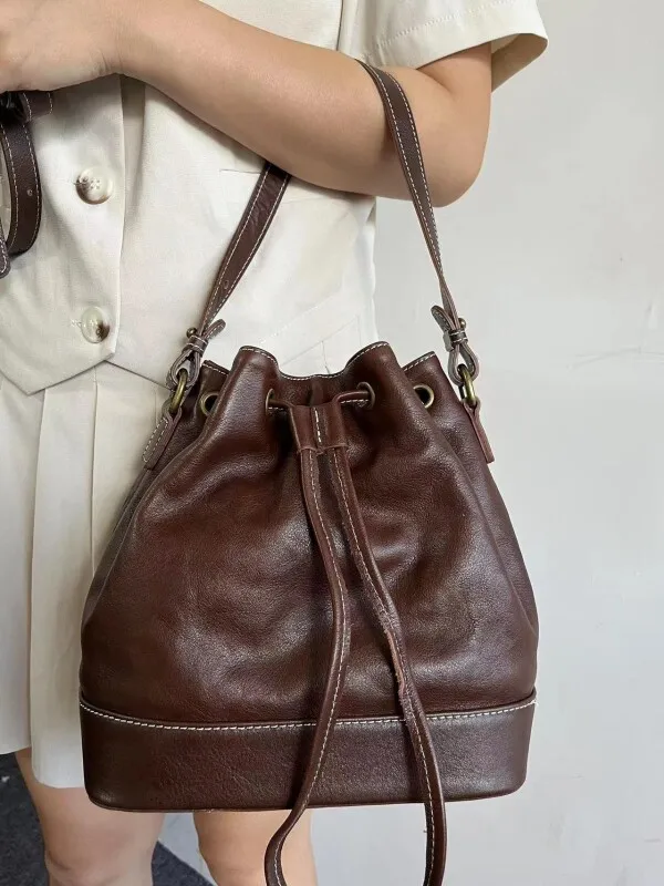 Women's Medium Leather Bucket Bag Drawstring Crossbody Tote Purse Fashionable And Functional Handbag