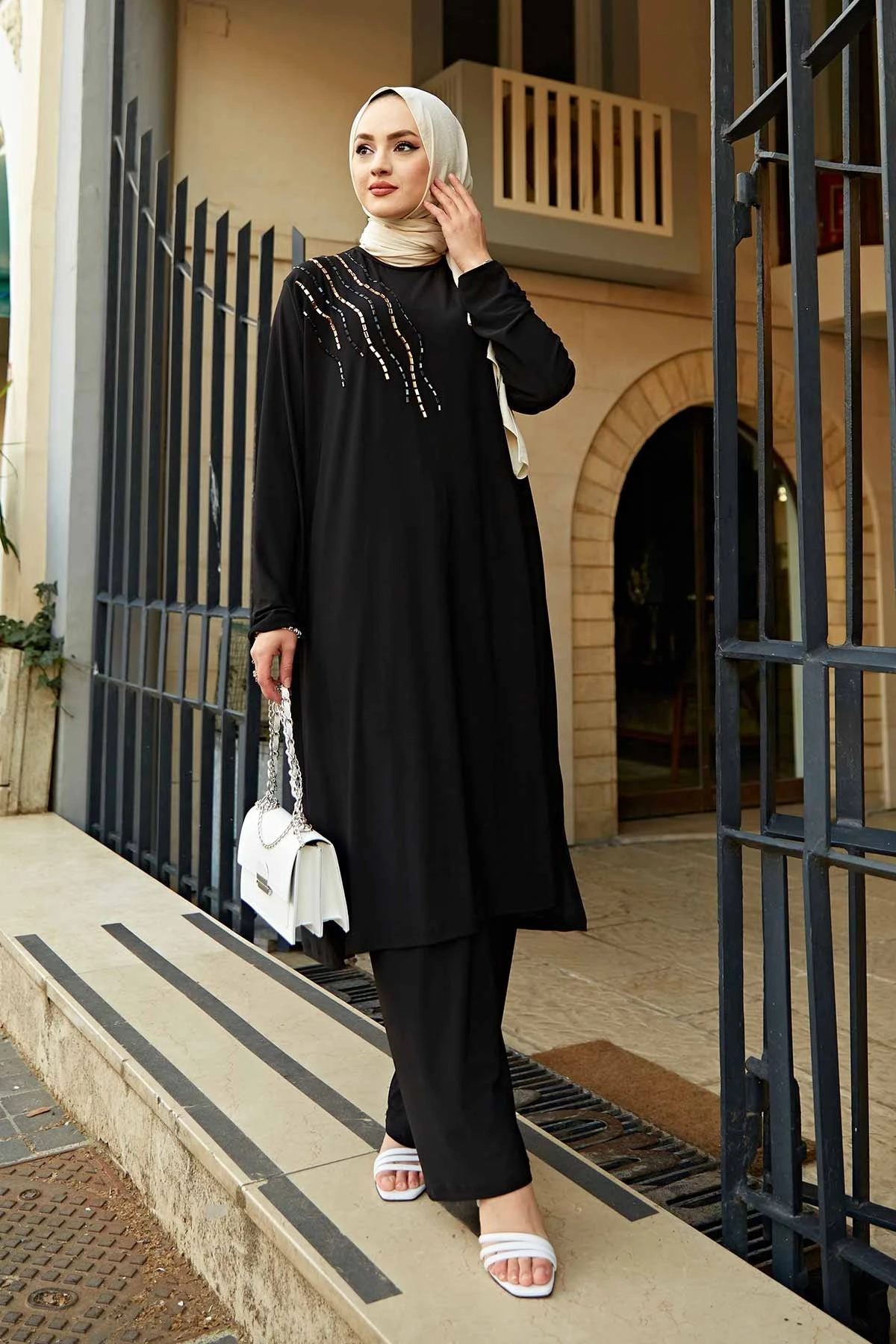 

Fronting Stone Dual Suit E-Black Winter Autumn 2021 Muslim Women Hijab headscarf Islamic Turkey