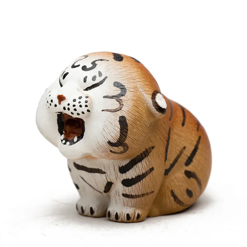 Boutique Tea Pet Ornaments Hand Painted Tiger Model Tea Table Decoration Chinese Yixing Purple Clay Tea Set Accessories