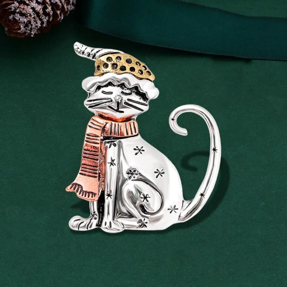 Santa Claus Merry Christmas Brooch Snowflake Mistletoe Wreath Christmas Elk Breastpin Christmas Stocking Pin