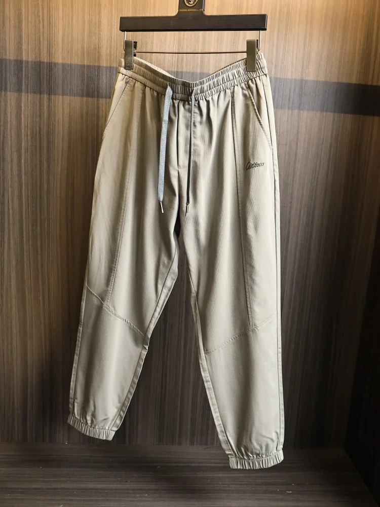 

Весенне-летние мужские легкие эластичные спортивные повседневные брюки с текстурной поверхностью, дышащие, удобные, приятные для кожи, прямые брюки