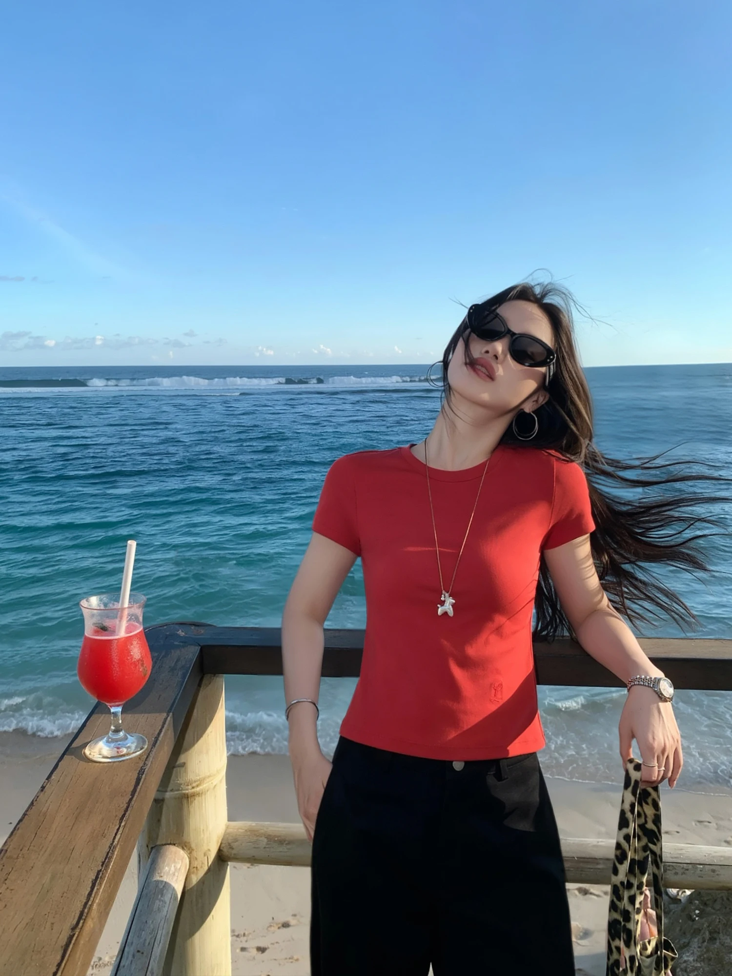 Pusumede Minimalist Practical round Neck Short Sleeve T-Shirt Women's Versatile Slimming Regular Fit Cotton Casual Top