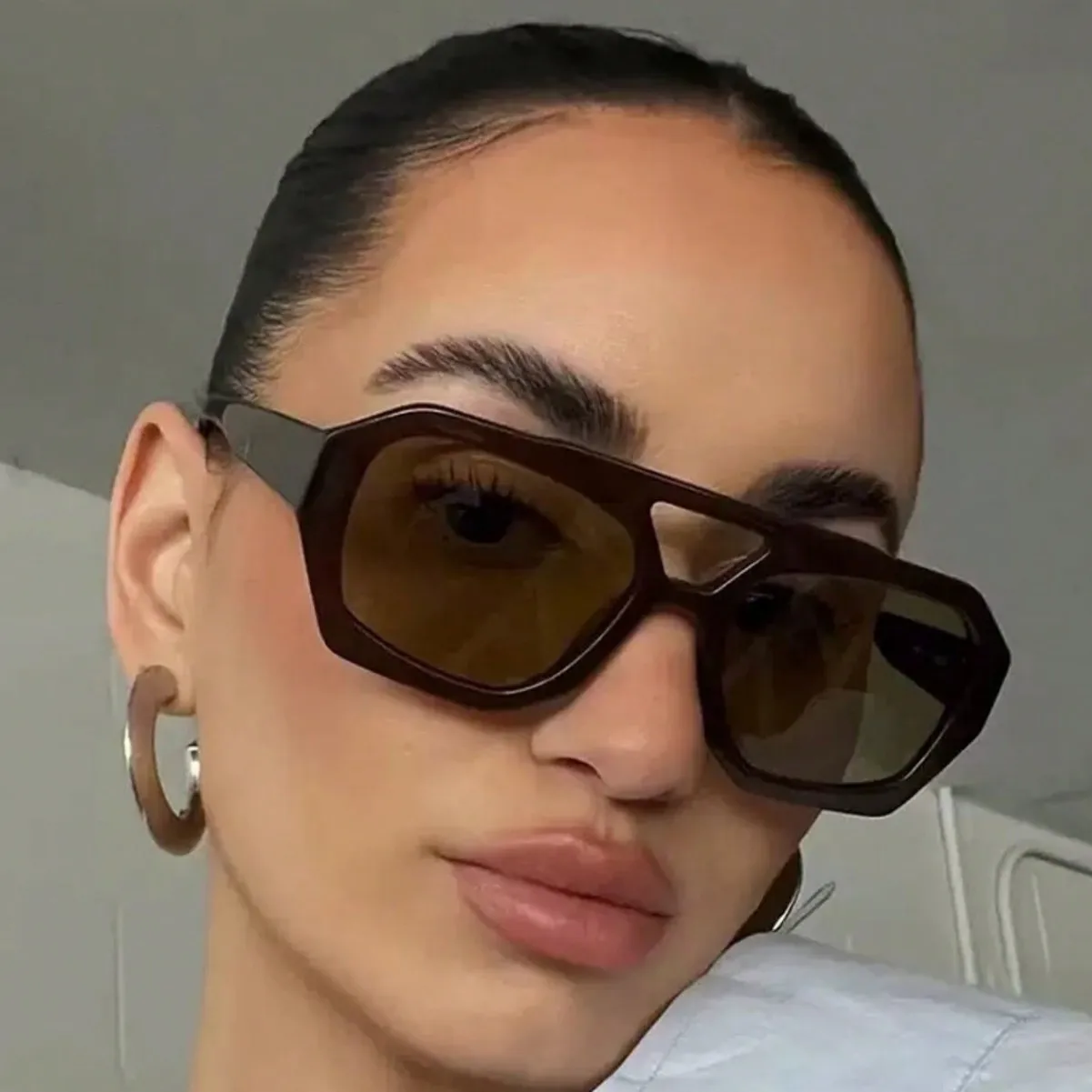 2026 New Vintage Polygonal Oversized Sunglasses Contrast Colorful Lens Unisex UV400 Trendy Photo Ready Shades